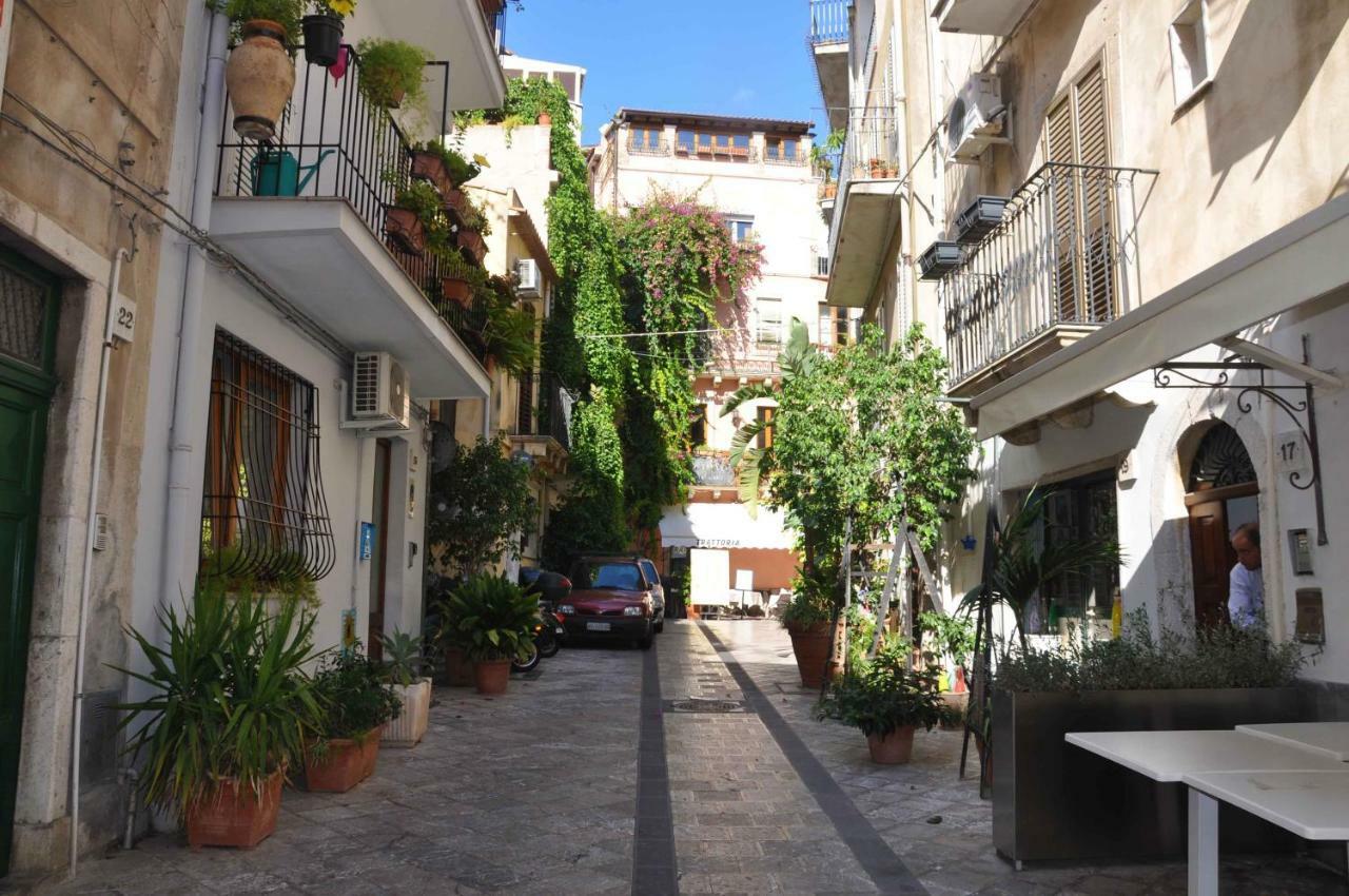 Casa Degli Artisti Taormina Apartment Exterior photo